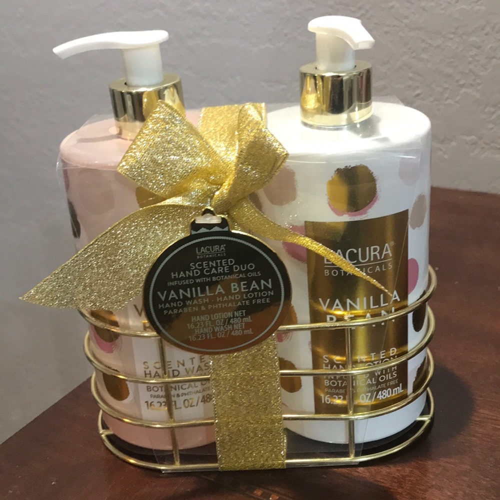 Body wash and lotion